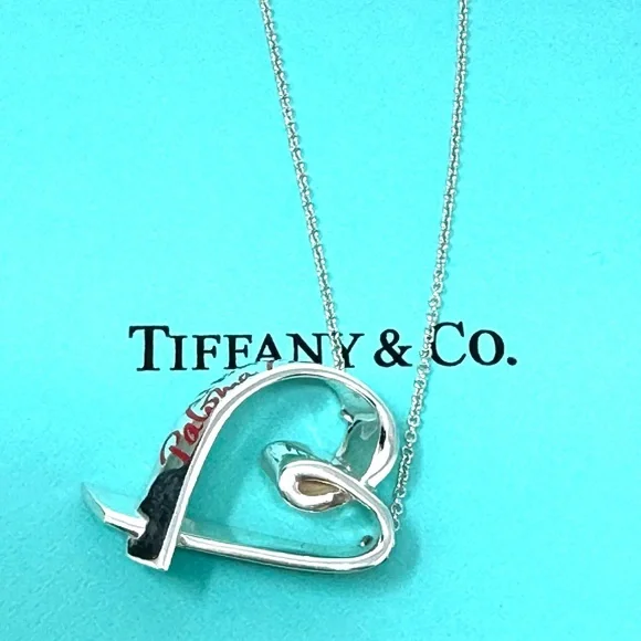 Authentic Tiffany &CO. Paloma Picasso Enamel Red Loving Heart Necklace. - Picture 10 of 16